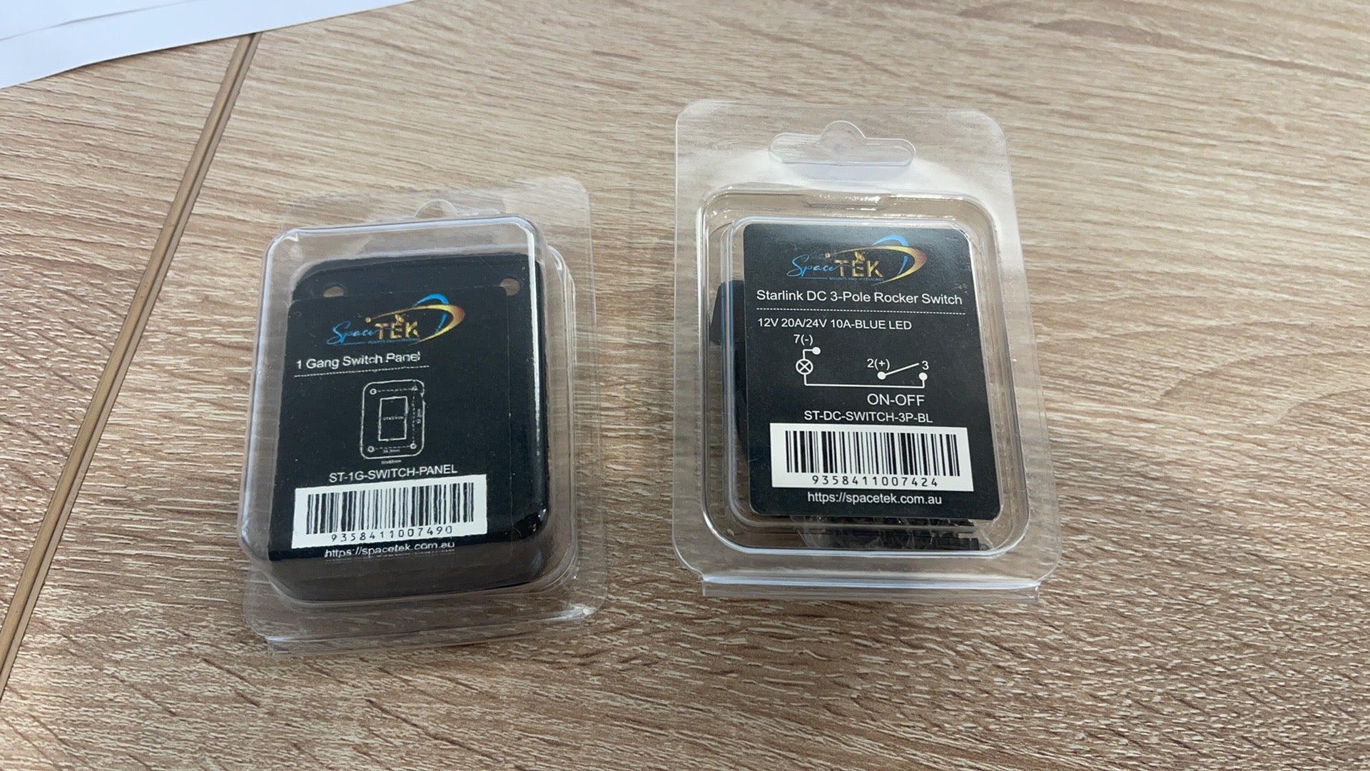 Starlink DC 3-Pole Rocker Switch – Blue LED with Mounting Plate Options (12V 20A / 24V 10A)