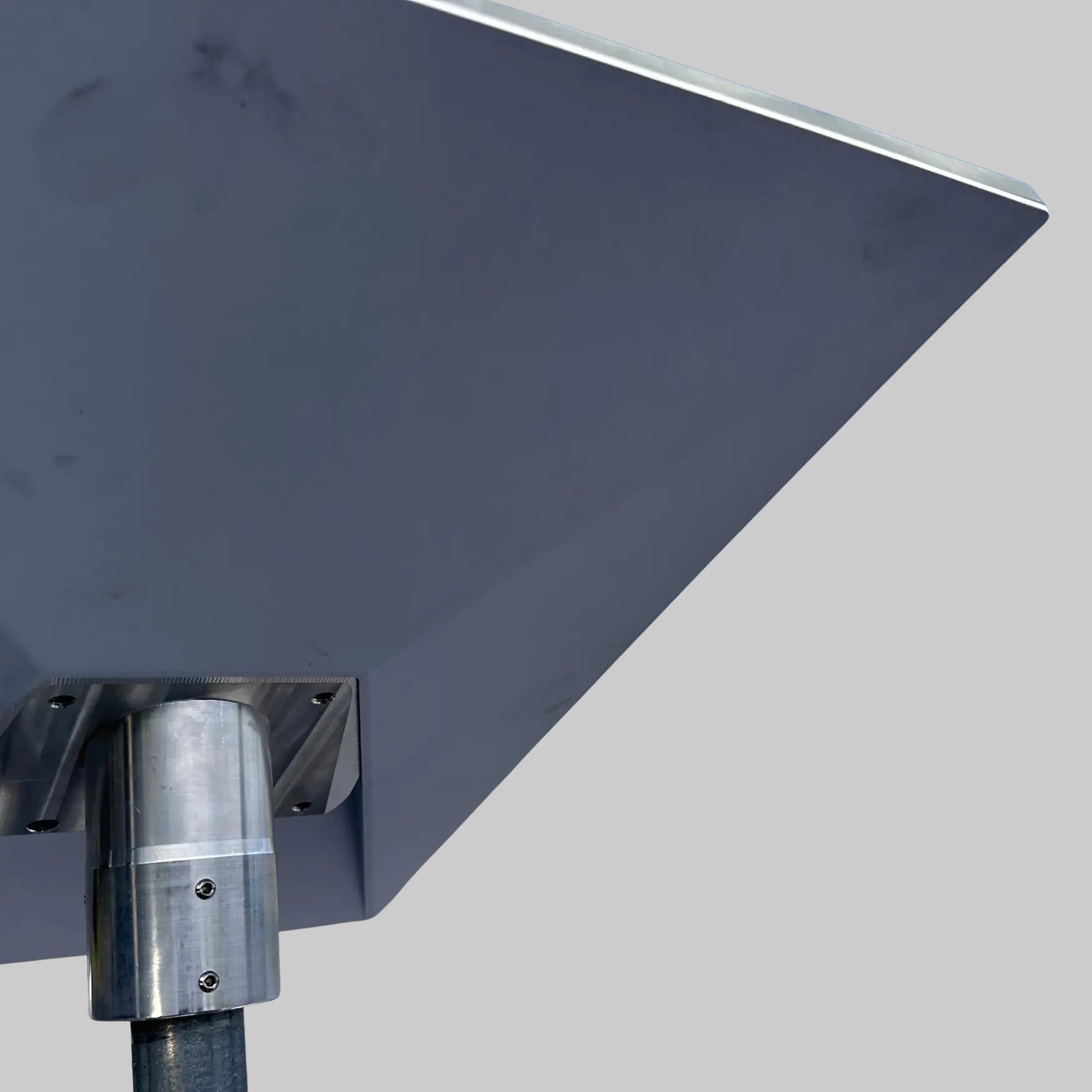 Starlink Gen 3 Heavy Duty Pole mount adaptor in Aluminium in NZ mountains