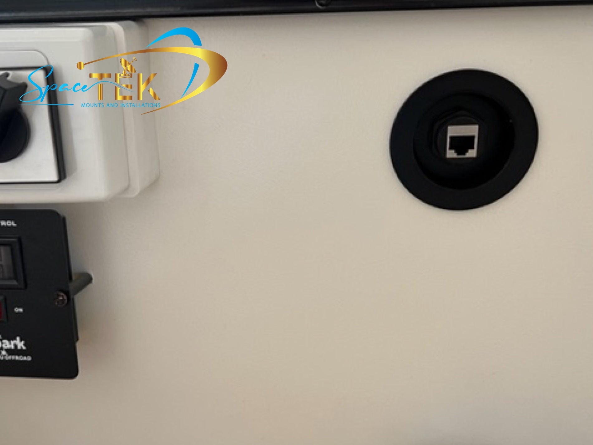 Caravan RV - RJ45 Recessed Data Socket for Starlink With Backing Plate