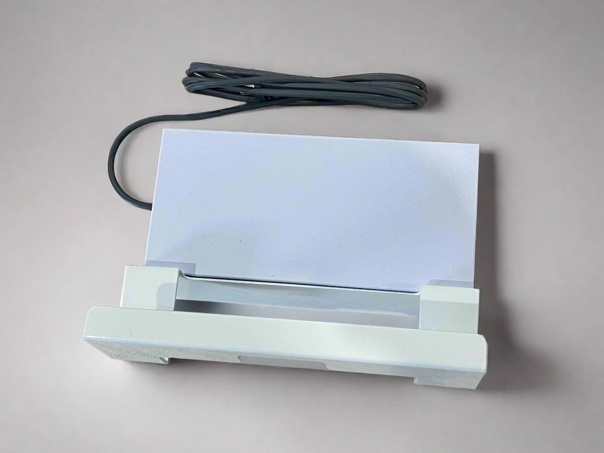 Powder-coated metal wall mount holder for Starlink Gen 3 router & 56V power supply – white finish