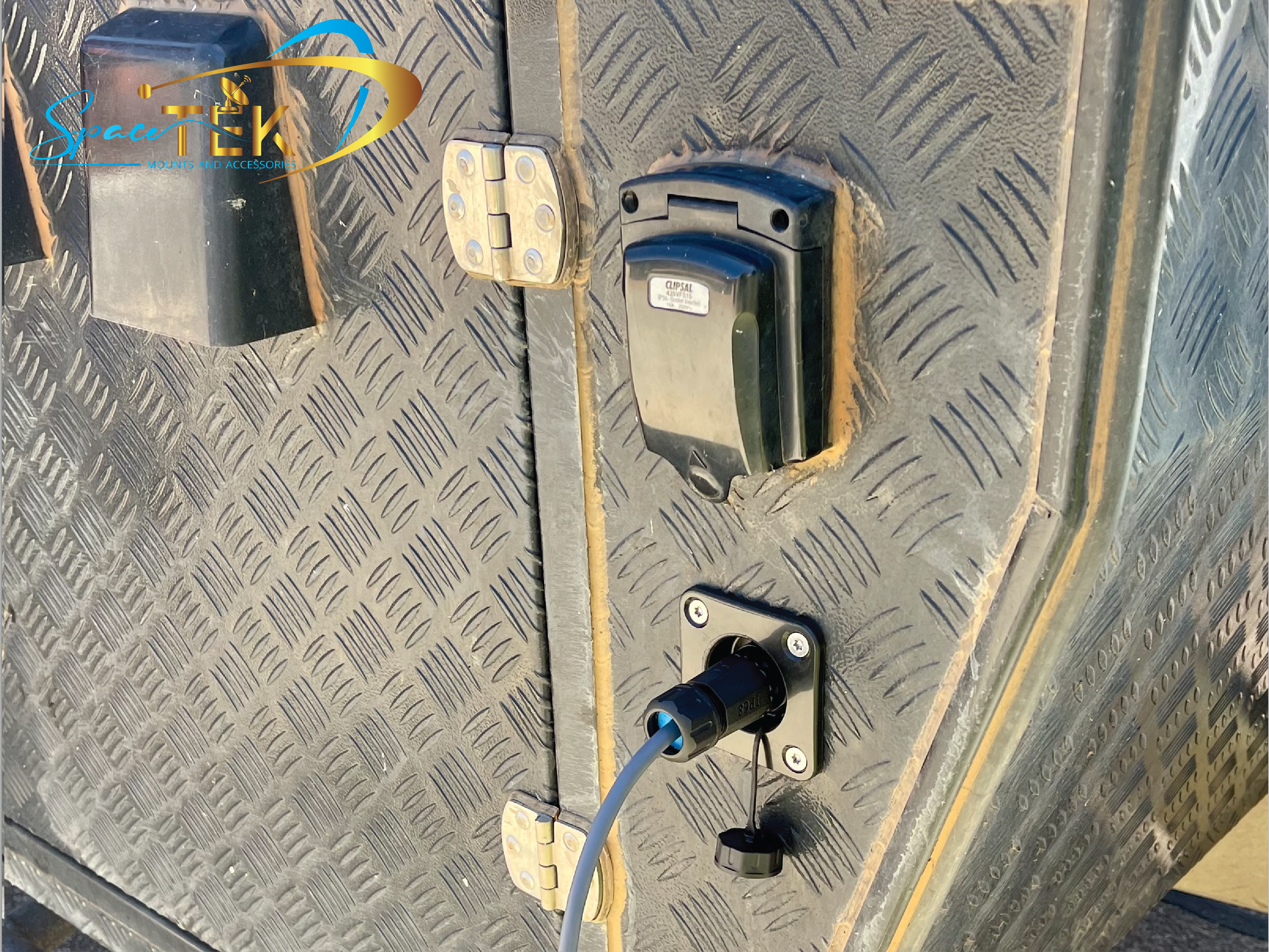 Caravan RV - RJ45 Recessed Data Socket for Starlink With Backing Plate